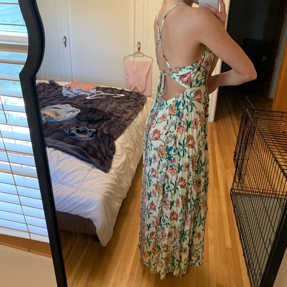 Floral dress - Picture 4 of 4